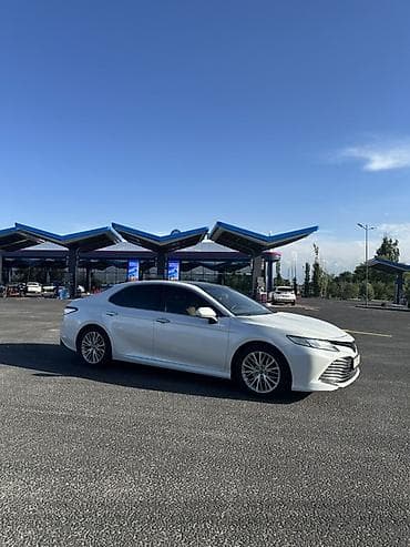 Toyota Camry: 2019 г., 2.5 л, Автомат, Бензин, Седан — 6