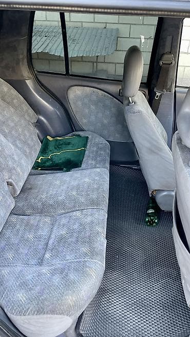 Продажа авто: Toyota Raum: 1997 г., 1.5 л, Автомат, Бензин, Хэтчбэк — 8