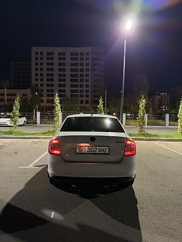 skoda октавия: Skoda Rapid: 2014 г., 1.6 л, Автомат, Бензин, Седан — 6