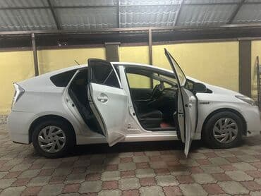 миша: Toyota Prius: 2010 г., 1.8 л, Автомат, Гибрид, Седан — 6