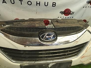 Решетка радиатора Hyundai 2009 г., Б/у, Оригинал — 1