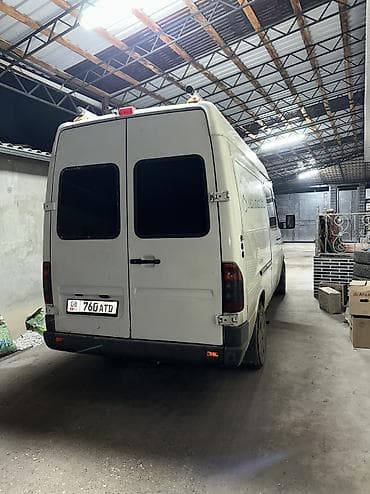 golf variant: Легкий грузовик, Mercedes-Benz, Стандарт, 3 т, Б/у — 3