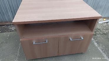 Продаю тумбу для ТВ цена 1000 сом