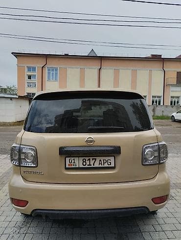 2011: Nissan Patrol: 2011 г., 5.6 л, Автомат, Бензин, Внедорожник — 4