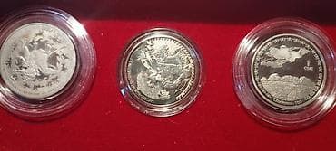 золото змейка: Набор памятных монет в подарочном футляре - Состав: 5 монет в — 3