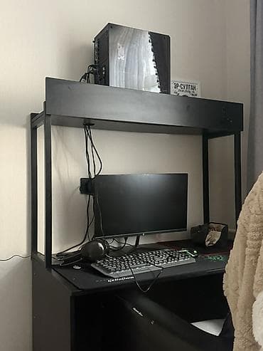 кампьютерный стол: Компьютерный стол, С полками — 2