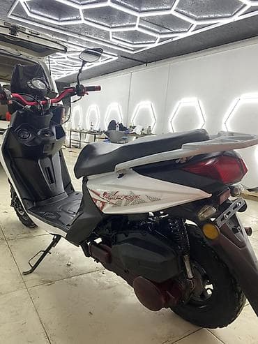 водный мото: Макси-скутер 150 куб. см, Бензин, Б/у — 9