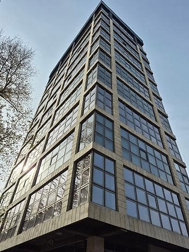 Аренда офисов, 216 м², В бизнес центре, С системой безопасности