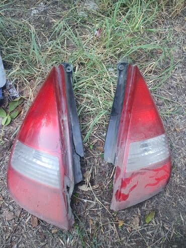 задние стоп: Suzuki, 2003 г., Б/у, Оригинал — 1