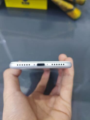 IPhone 7, Б/у, Серебристый