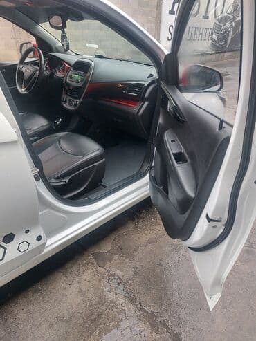 шины 9 00 16: Chevrolet Spark: 2016 г., 0.1 л, Автомат, Бензин, Хэтчбэк — 6