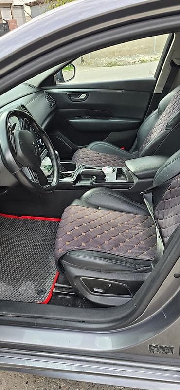 авто минивен 7 мест: Ssangyong : 2018 г., 2 л, Газ, Седан — 10