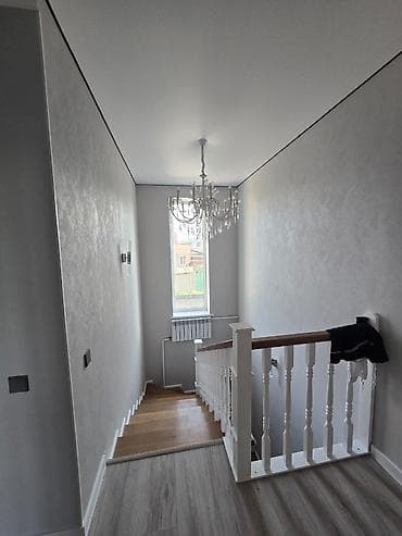 панораме: Двухэтажный кирпичный дом с участком и капитальным ограждением — 8