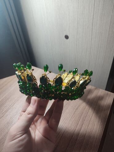 другие аксессуары: Продается диадема. За дополнительной информацией пишите в личку — 1
