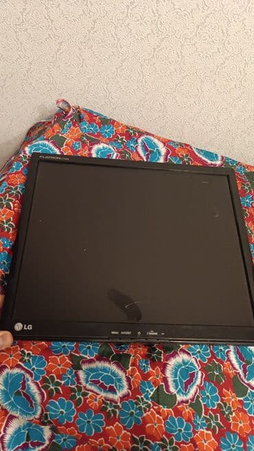 jordan retro 4: Монитор, LG, Б/у, LED, 17" - 18" — 2