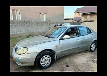 daewoo musso: Daewoo Leganza: 1997 г., 2 л, Ручные, Бензин, Седан — 4