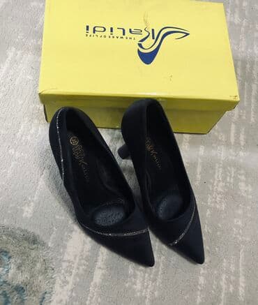 обувь для охоты: Каблук по низкой цене, 35 размер, новый — 4