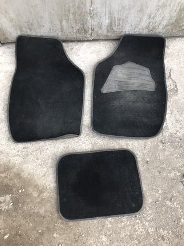 Продаю полики (текстильные) в салон авто, (модель, марку авто не