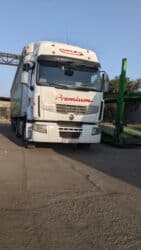 обо метан: Тягач, Renault, 2011 г., Тентованный — 3