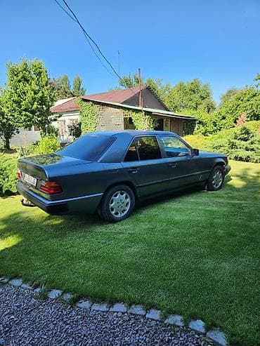 mers e124: Mercedes-Benz W124: 1986 г., 2.3 л, Механика, Бензин, Седан — 2