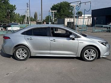 corolla: Toyota Corolla: 2020 г., 1.8 л, Вариатор, Гибрид, Седан — 4