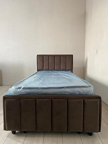 купить каркас кровати: Односпальная кровать, Новый, С мягким изголовьем, длина - 2000 см — 1