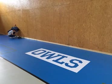 стол для тенниса купить: Резиновое бесшовное покрытие является современным технологичным — 2