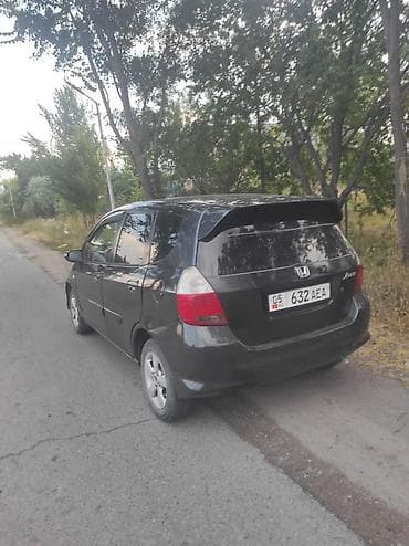 Транспорт: Honda Jazz: 2005 г., 1.5 л, Механика, Бензин, Хэтчбэк — 5