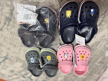 Коллекция лёгкой летней обуви Crocs и аналогичных моделей для детей и