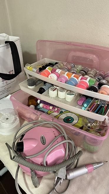 Маникюрные столы: Набор для маникюра и наращивания ногтей в розовом органайзере. В — 2