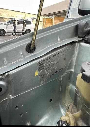 transporter multivan: Toyota Ipsum: 2002 г., 2 л, Автомат, Бензин, Минивэн — 8