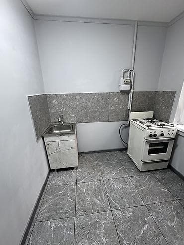 с ремонтом: 1 комната, 30 м², 104 серия, 1 этаж, Косметический ремонт — 2