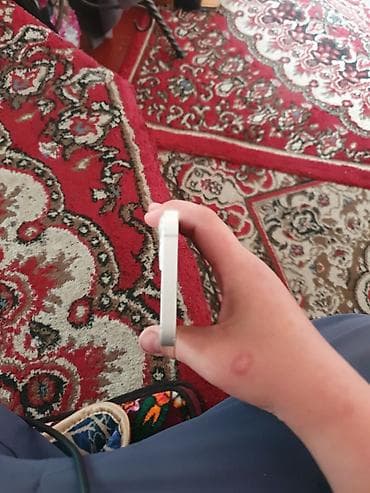 samsung 01: IPhone 13, Б/у, 128 ГБ, Белый — 6