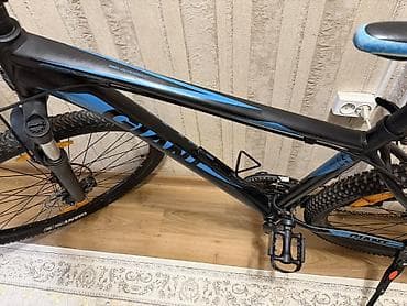 r17 26565: Горный велосипед, Giant, Рама L (172 - 185 см), Алюминий, Б/у — 5