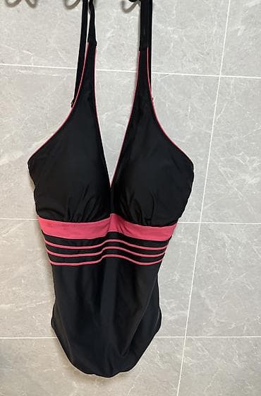 Слитный купальник, Мягкая чашка, цвет - Черный at lalafo.kg Слитный купальник, Мягкая чашка, цвет - Черный