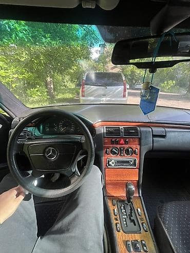 салон на мерседес w210: Mercedes-Benz E-Class: 1998 г., 2.2 л, Автомат, Дизель, Седан — 9
