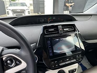 start: Toyota Prius: 2018 г., 1.8 л, Вариатор, Гибрид, Лифтбек — 7