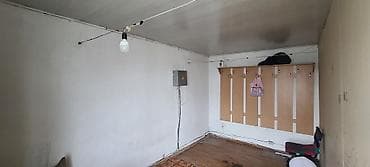 Коммерциялык мүлк: Сдаётся помещение в аренду: ж/м Кок-Жар, ул. Куйручук, 81. Площадь — — 9