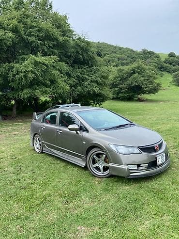 выхлоп sti: Honda Civic седан (8-е поколение), тюнингованный спортивный стиль — 3