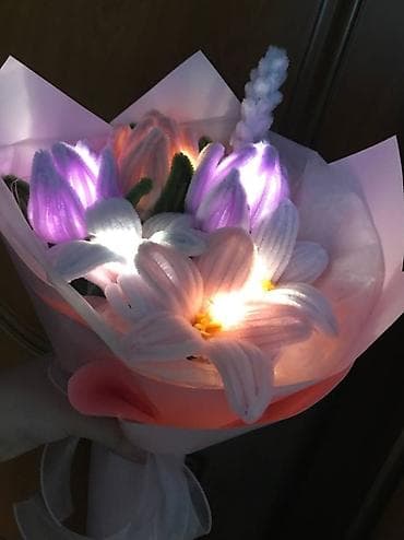 Гүлдөр жана букеттер: Авторский букет из мягких пушистых цветов с подсветкой. - Ручная — 1