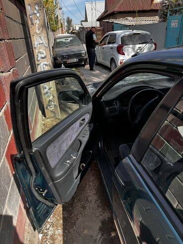 купить фары на мазду 626 ge: Mazda 626: 1997 г., 1.8 л, Механика, Бензиновая, Седан — 10