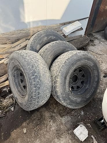 bmw e34 бу: Колеса в сборе 235 / 75 / R 15, Всесезонная, Комплект, Внедорожные (АТ/МТ), Железные, отверстий - 6 — 1