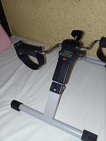 детские тренажеры: Домашний велотренажёр-педальный мини-байк с компьютером - Компактный — 2