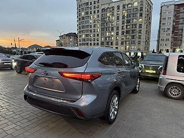 фура жак: Toyota Highlander: 2023 г., 2.5 л, Автомат, Гибрид, Кроссовер — 4