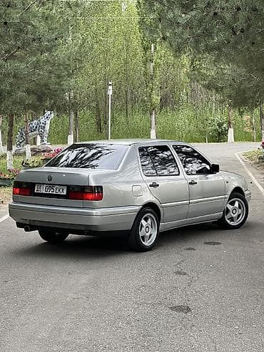 k3 ve: Volkswagen Vento: 1997 г., Механика, Бензин, Седан — 3