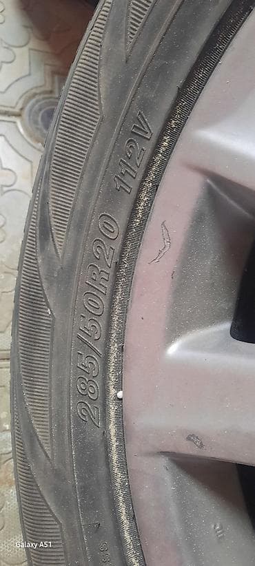 Шиналар жана дисктер: Дөңгөлөктөр монтажда 285 / 50 / R 20, Жай, Комплект, Жол тандабастар (АТ/МТ), Куйма, тешиктери - 5 — 2