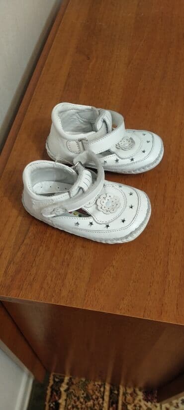 кожанный плащ: Продаю новые кожаные детские туфлиразмер 20.Цена 1100 сом — 4