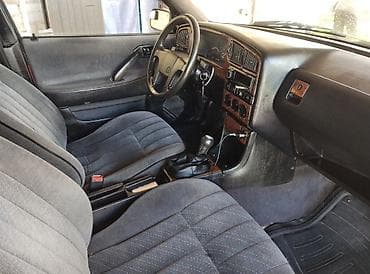 Volkswagen Passat: 1990 г., 1.8 л, Механика, Бензин, Седан — 5