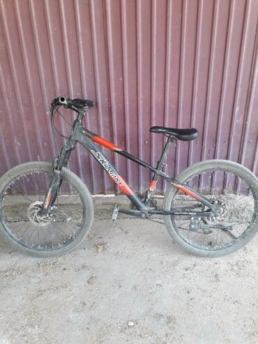 прикормочный кораблик с эхолотом и gps: Горный велосипед, Алюминий — 1