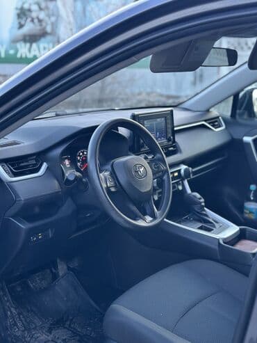 тойота аирус: Toyota RAV4: 2021 г., 2.5 л, Автомат, Бензин, Кроссовер — 5